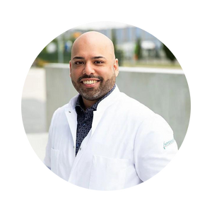 Portret van prof. dr. Prof. dr. Sherief Janmohamed (MSc), dermatoloog